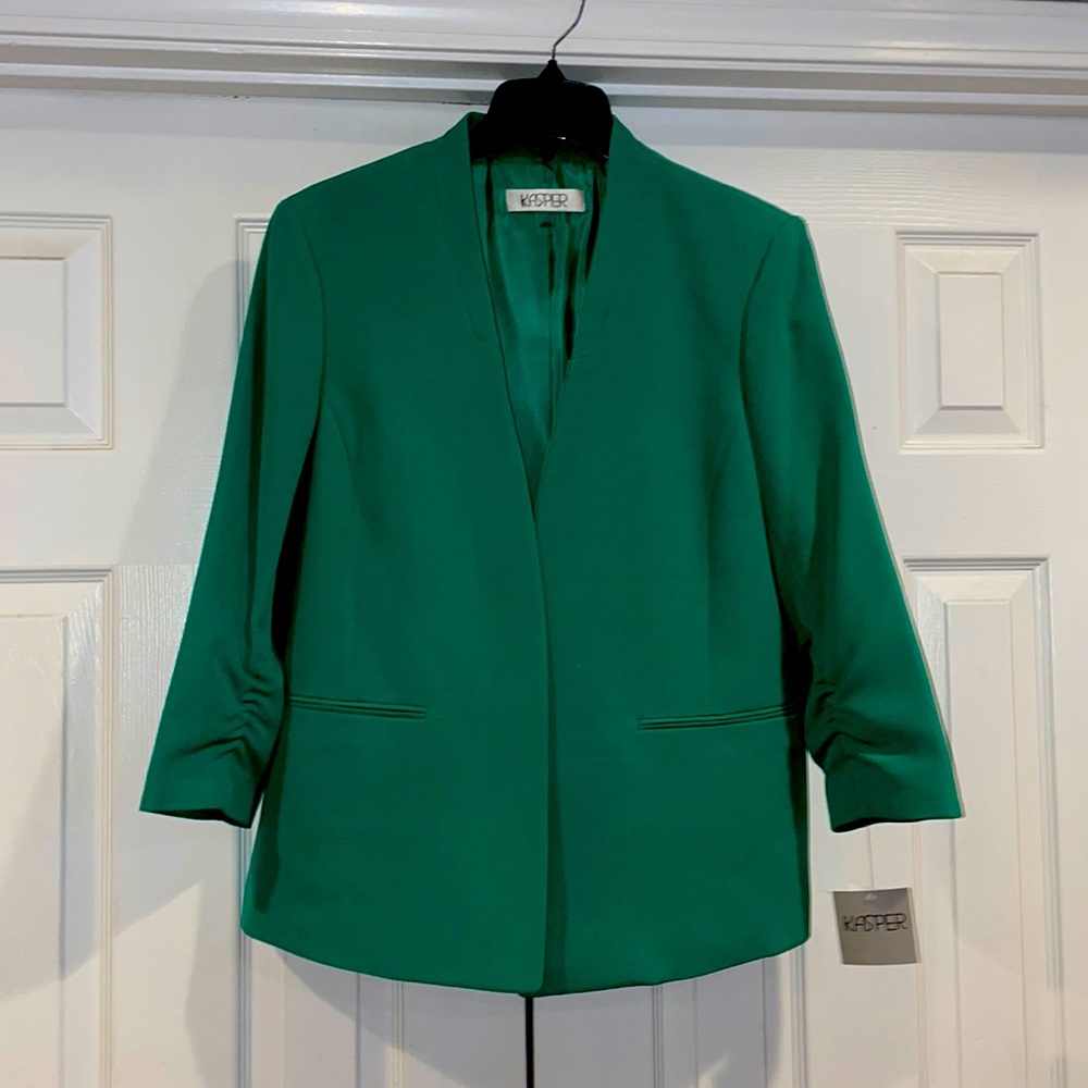Women’s Kasper size large green 3/4 ruched sleeve collarless open front blazer